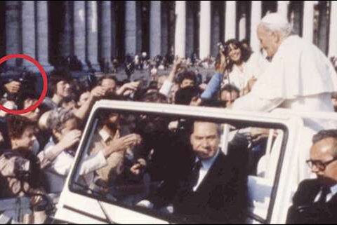 Atentado a Juan Pablo II